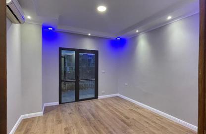 شقة - 3 غرف نوم - 2 حمامات للايجار في ذا كورت ياردز - كمبوندات الشيخ زايد - الشيخ زايد - الجيزة شقة - 3 غرف نوم - 2 حمامات للايجار في ذا كورت ياردز - كمبوندات الشيخ زايد - الشيخ زايد - الجيزة