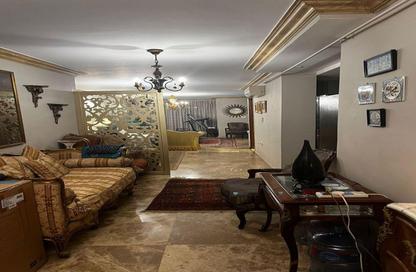 Apartment - 3 Bedrooms - 2 Bathrooms for sale in Haeet Al Tadres St. - Dokki - Giza