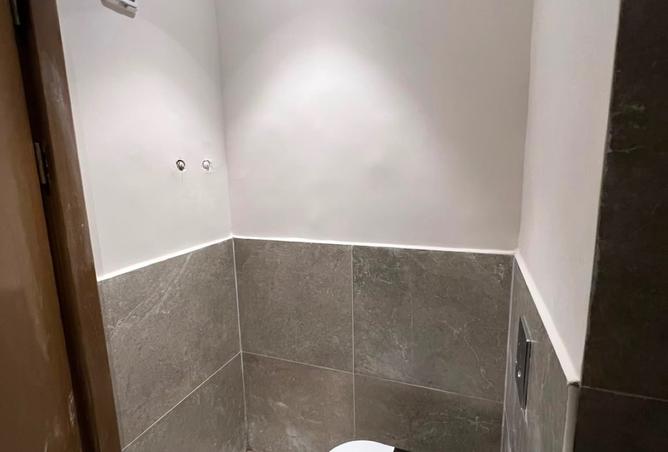 98001081 - Property Image 3