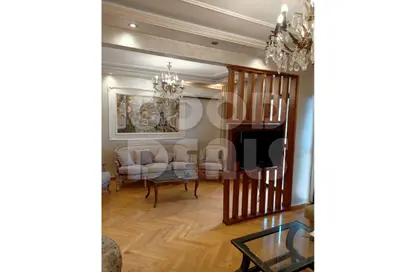 شقة - 2 غرف نوم - 1 حمام للايجار في شارع محمد مظهر - الزمالك - القاهرة