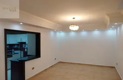 فيلا - 5 غرف نوم - 4 حمامات للايجار في بيراميدز ووك - وصلة دهشور الجنوبية - مدينة 6 أكتوبر - الجيزة