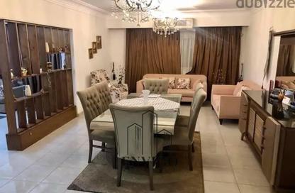 Apartment - 3 Bedrooms - 1 Bathroom for sale in Mohamed Farid Abou Hadid St. - Al Hadiqah Al Dawliyah - 7th District - Nasr City - Cairo