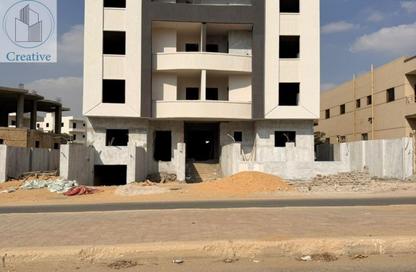 Apartment - 3 Bedrooms - 3 Bathrooms for sale in 4th Neighborhood - 4th Area - Shorouk City - Cairo