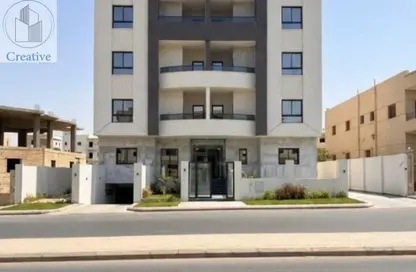 شقة - 3 غرف نوم - 3 حمامات للبيع في المجاورة الرابعة - المنطقة الرابعة - مدينة الشروق - القاهرة