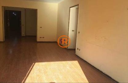 Apartment - 2 Bedrooms - 1 Bathroom for sale in Zahraa El Maadi - Hay El Maadi - Cairo