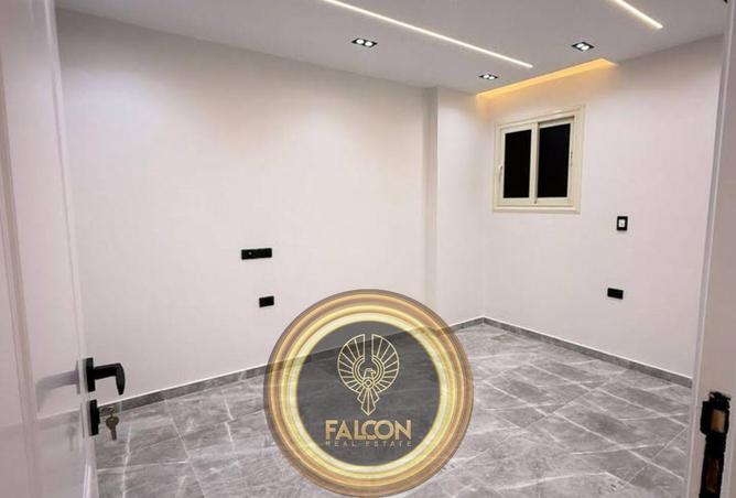 70108100 - Property Image 3