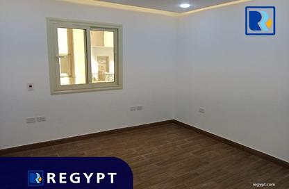 Office Space - Studio - 2 Bathrooms for sale in Zahraa Al Maadi St. - Degla - Hay El Maadi - Cairo