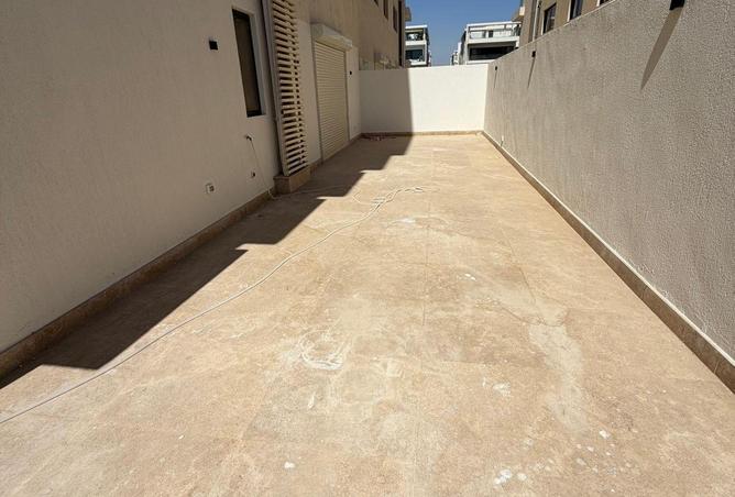83131200 - Property Image 3