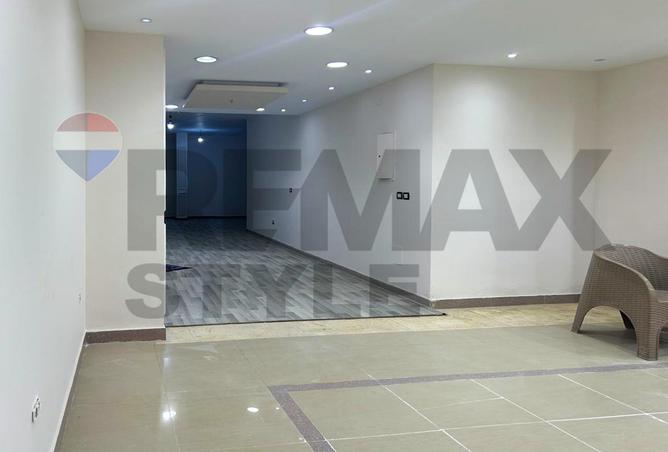 8484931 - Property Image 2