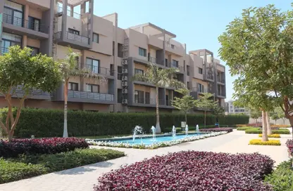 Apartment - 3 Bedrooms - 2 Bathrooms for sale in Moon Residences - Fifth Square - The 5th Settlement - New Cairo City - Cairo