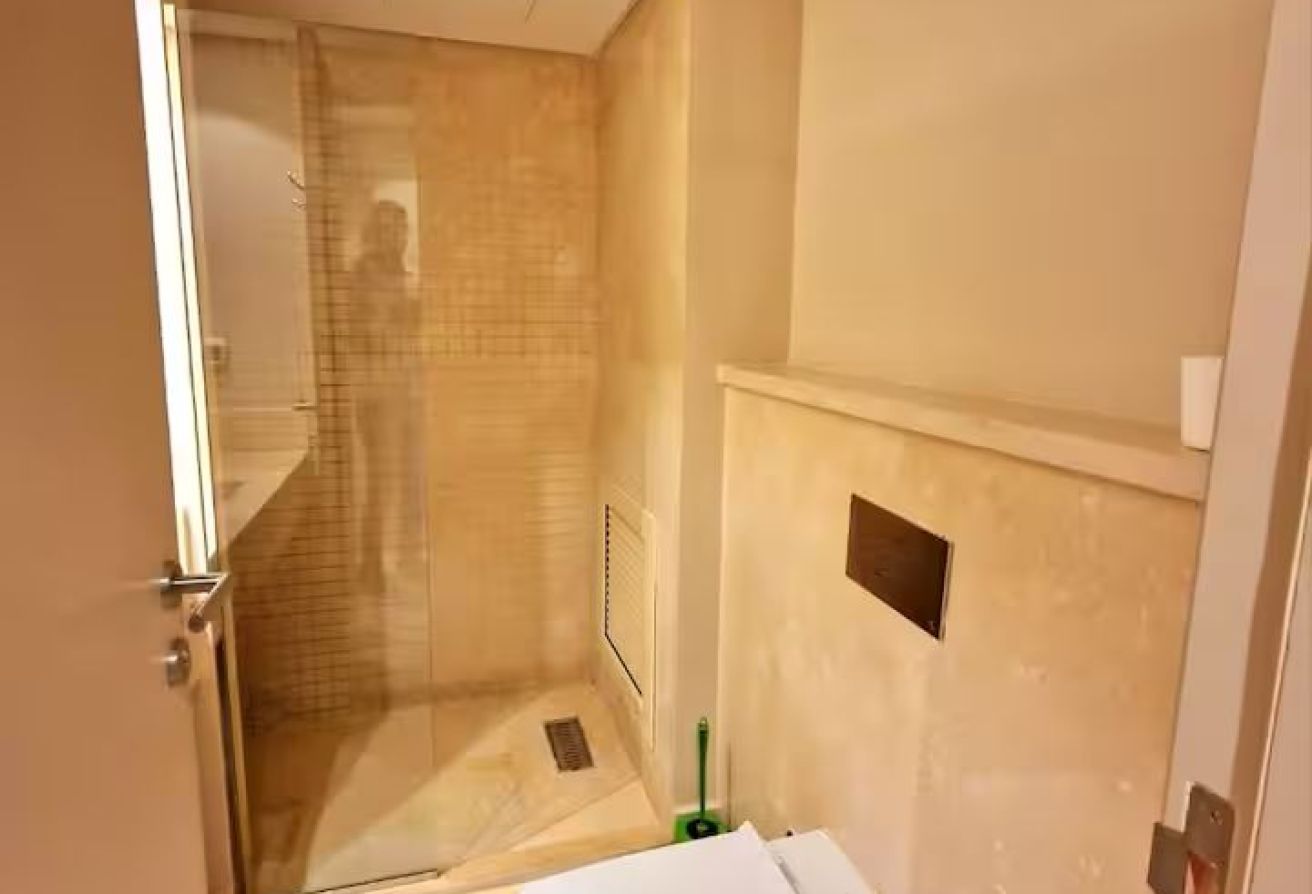 Penthouse In Mangroovy Direct On Pool For Rent thumbnail