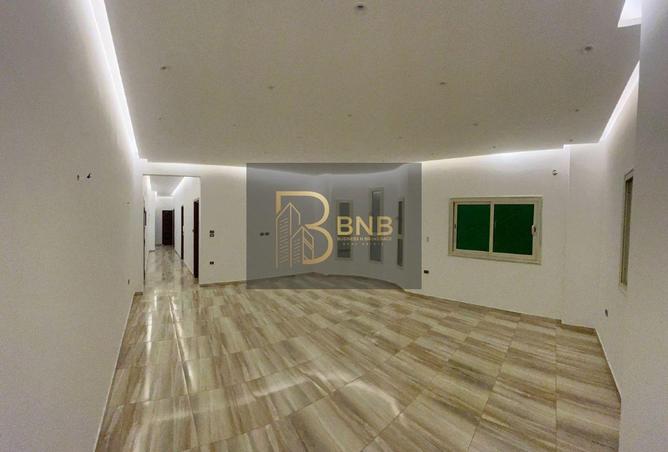 8467681 - Property Image 2