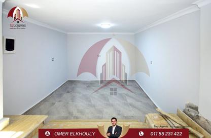 محل تجاري - استوديو للايجار في سبورتنج - حي شرق - الاسكندرية
