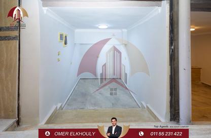 محل تجاري - استوديو للايجار في سبورتنج - حي شرق - الاسكندرية