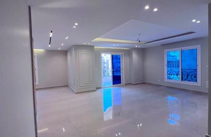 Apartment - 3 Bedrooms - 3 Bathrooms for sale in Mohamed Hassanein Heikal St. - 6th Zone - Nasr City - Cairo