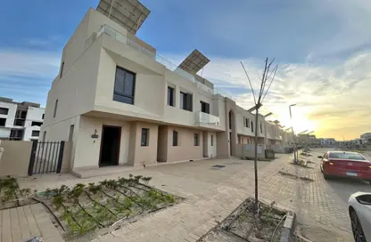 Villa - 4 Bedrooms - 4 Bathrooms for sale in Vye Sodic - New Zayed City - Sheikh Zayed City - Giza