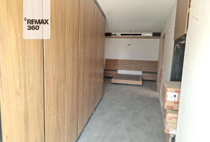 8453690 - Property Image 2