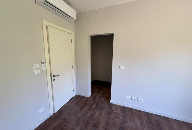 106859037 - Property Image 2