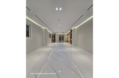 Apartment - 3 Bedrooms - 3 Bathrooms for sale in Gate 4 old - Horus - Hadayek El Ahram - Giza