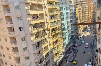 Apartment - 3 Bedrooms - 2 Bathrooms for sale in Miami - Hay Awal El Montazah - Alexandria