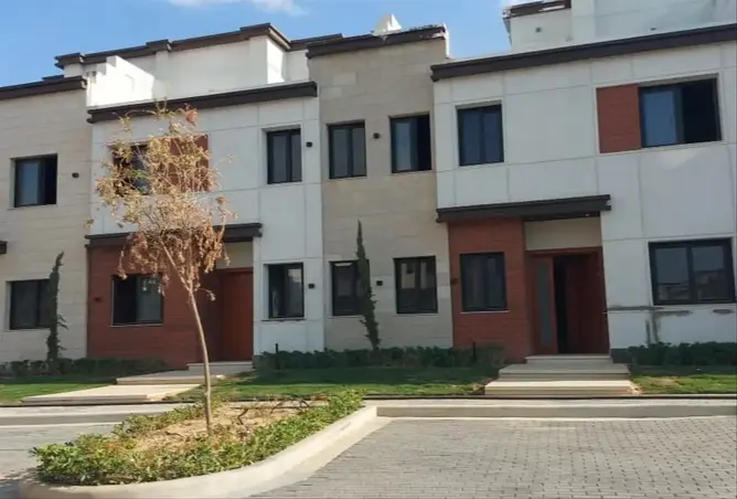 101488184 - Property Image 2