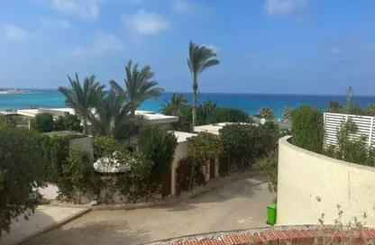 فيلا - 5 غرف نوم - 5 حمامات للبيع في العبد ريزورت - سيدي حنيش - الساحل الشمالي فيلا - 5 غرف نوم - 5 حمامات للبيع في العبد ريزورت - سيدي حنيش - الساحل الشمالي