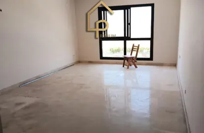 شقة - 2 غرف نوم - 2 حمامات للايجار في أو ويست - كمبوندات 6 أكتوبر - مدينة 6 أكتوبر - الجيزة