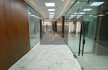 مساحات مكتبية - 8 غرف نوم - 3 حمامات للايجار في شارع التسعين الجنوبي - التجمع الخامس - مدينة القاهرة الجديدة - القاهرة