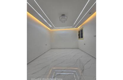 Apartment - 4 Bedrooms - 3 Bathrooms for sale in Gate 4 - Mena - Hadayek El Ahram - Giza