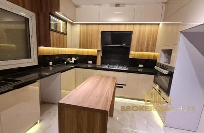 Twin House - 5 Bedrooms - 4 Bathrooms for rent in Hyde Park - New Cairo City - Cairo