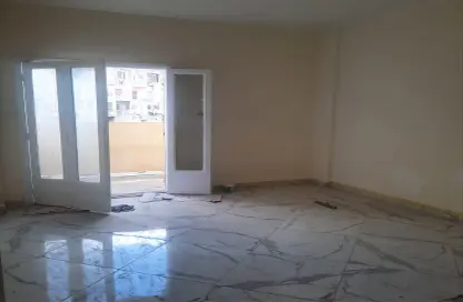 Apartment - 3 Bedrooms - 1 Bathroom for rent in Al Agouza - Giza