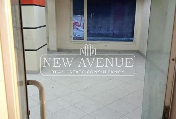 69832388 - Property Main Image