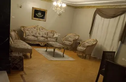 Apartment - 3 Bedrooms - 2 Bathrooms for sale in Moez Al Dawla St. - 6th Zone - Nasr City - Cairo