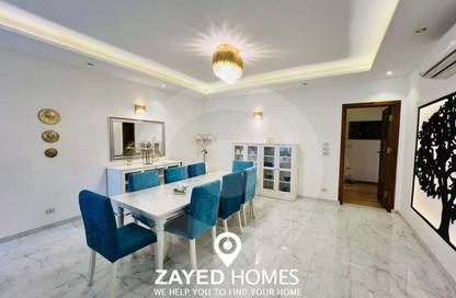 شقة - 3 غرف نوم - 3 حمامات للايجار في ذا كورت ياردز - كمبوندات الشيخ زايد - الشيخ زايد - الجيزة