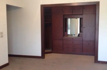 Apartment - 3 Bedrooms - 3 Bathrooms for rent in Zayed 2000 - 4th District - Sheikh Zayed City - Giza