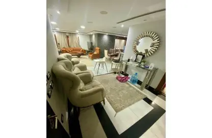 Apartment - 3 Bedrooms - 3 Bathrooms for sale in Al Sefarat District - Nasr City - Cairo