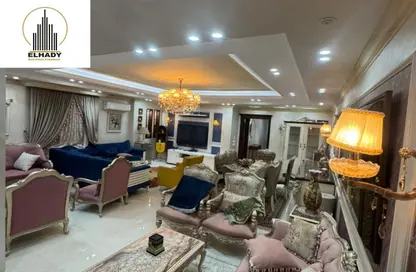 Apartment - 3 Bedrooms - 3 Bathrooms for sale in Al Narges 4 - Al Narges - New Cairo City - Cairo