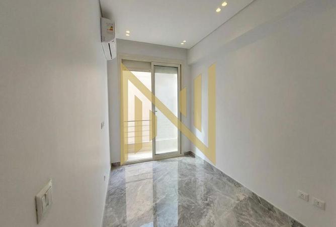 74048273 - Property Image 2
