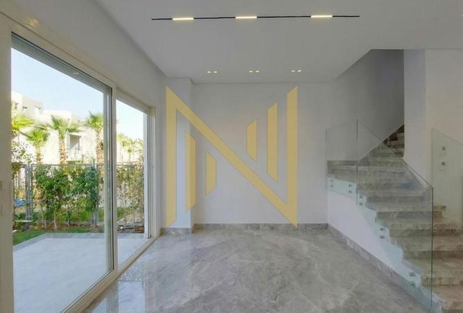 74048273 - Property Image 3