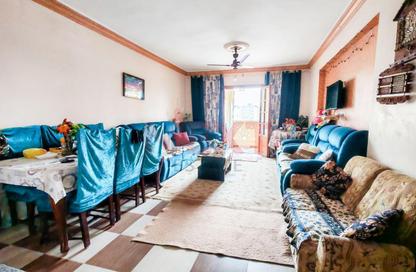 Apartment - 3 Bedrooms - 1 Bathroom for sale in Al Geish Road - Glim - Hay Sharq - Alexandria