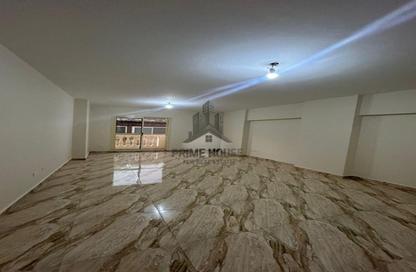 Apartment - 3 Bedrooms - 1 Bathroom for sale in Mostafa Kamel St. - Abu Qir - Hay Than El Montazah - Alexandria