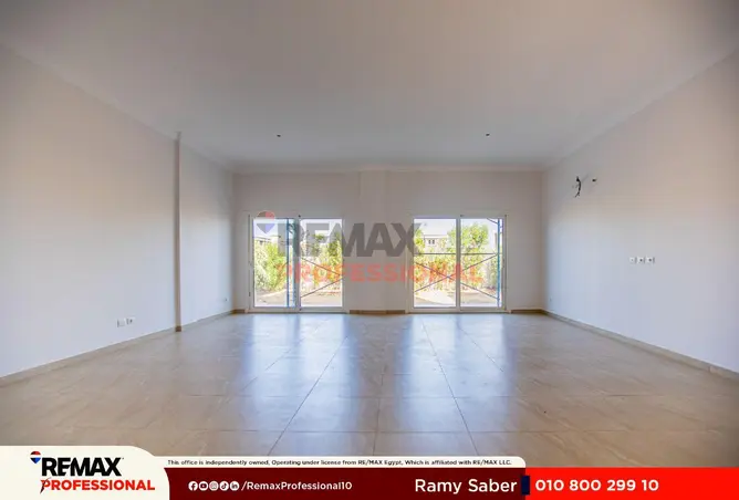 83982001 - Property Image 2