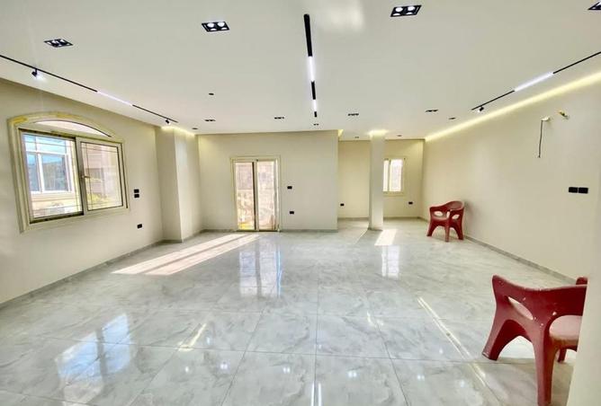 8715124 - Property Image 2