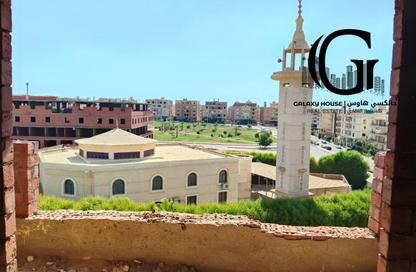 شقة - 3 غرف نوم - 2 حمامات للبيع في المنطقة السادسة شرق - مدينة الشروق - القاهرة