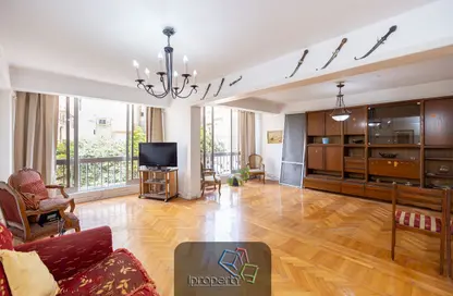 Apartment - 2 Bedrooms - 2 Bathrooms for sale in Kafr Abdo St. - Kafr Abdo - Roushdy - Hay Sharq - Alexandria