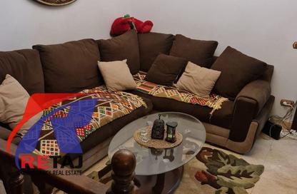 Apartment - 3 Bedrooms - 3 Bathrooms for sale in Moez Al Dawla St. - 6th Zone - Nasr City - Cairo
