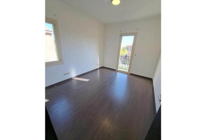 71903980 - Property Image 2