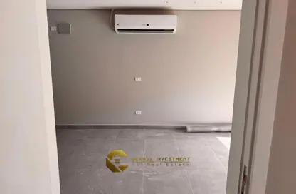 Apartment - Studio - 2 Bathrooms for sale in Village West - Sheikh Zayed Compounds - Sheikh Zayed City - Giza