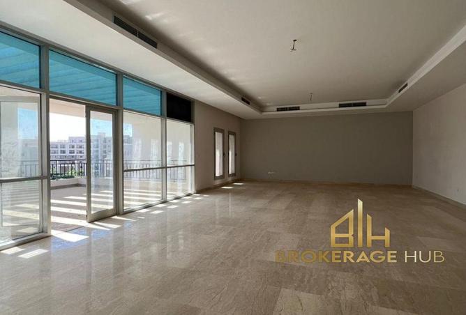 98827481 - Property Image 3