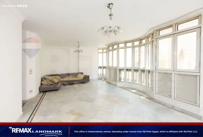 102074271 - Property Image 2